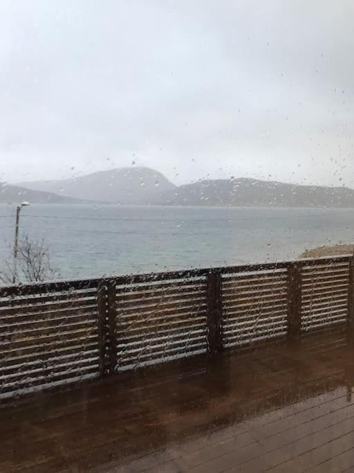 Trivelig Fritidshus Pa Arnes, Senja Straumstad Exterior photo